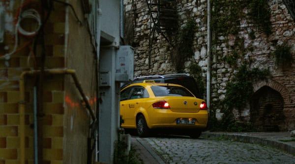 Taming the Chaos: Unforgettable Journey inside the Turkish taxi